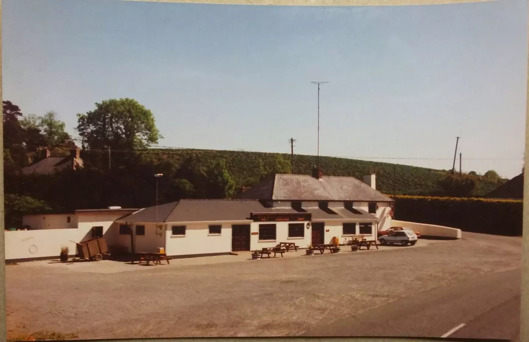 An old photo of a hotel.